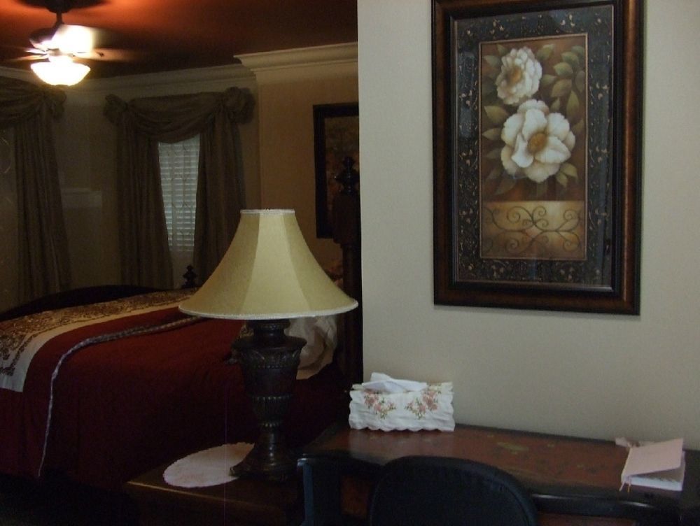 The Silk Pincushion (Adults Only) Bed & Breakfast Golden Luaran gambar